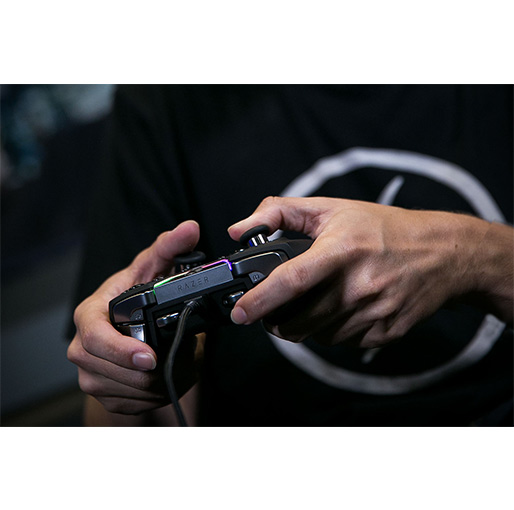 Razer Wolverine Ultimate - PC and Xbox One Controller
