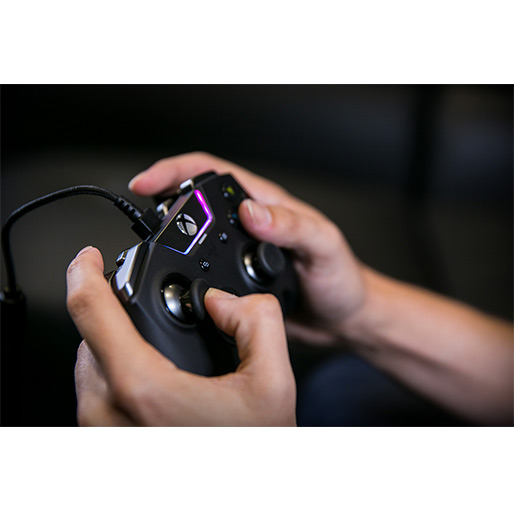 Razer Wolverine Ultimate - PC and Xbox One Controller