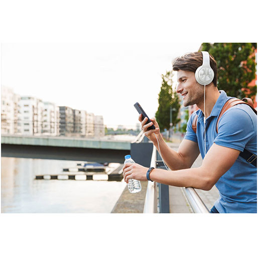 Motorola Pulse 120 wired on-ear headphones White