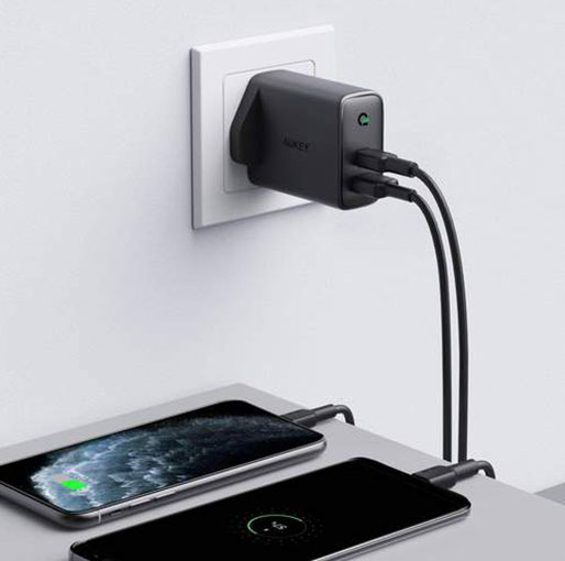 Aukey Focus Duo 30W Power Delivery Dual-Port PD Charger with Dynamic Detect